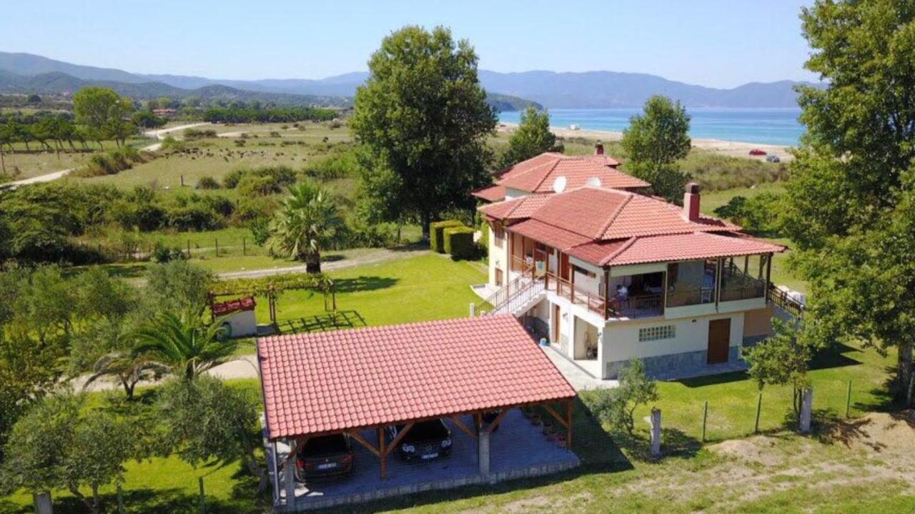 Villa Ilyos Ierissos Bagian luar foto