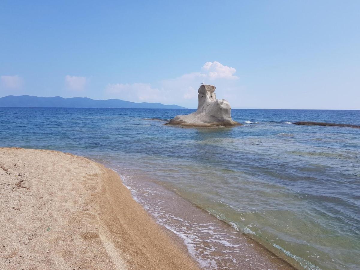 Villa Ilyos Ierissos Bagian luar foto